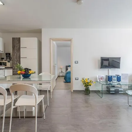 Apartment-ire 아파트