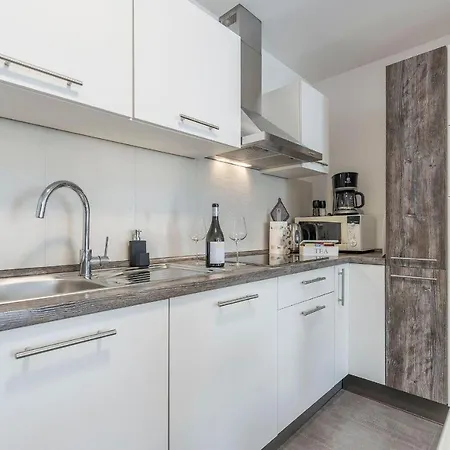 Apartment-ire